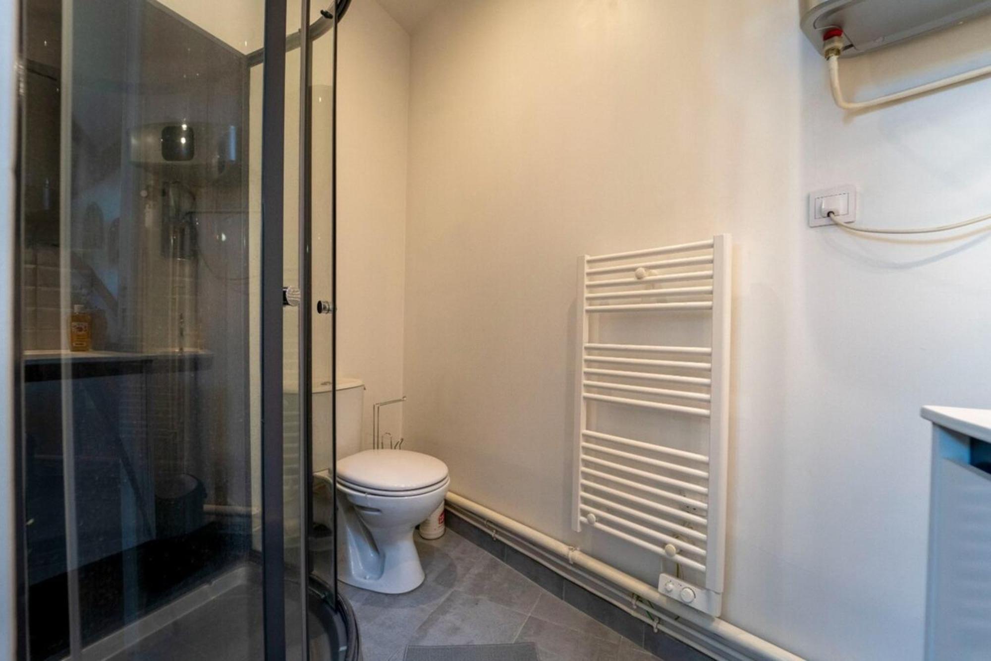 Authentique Studio Hypercentre - Clim - Wifi Apartment Nimes Luaran gambar