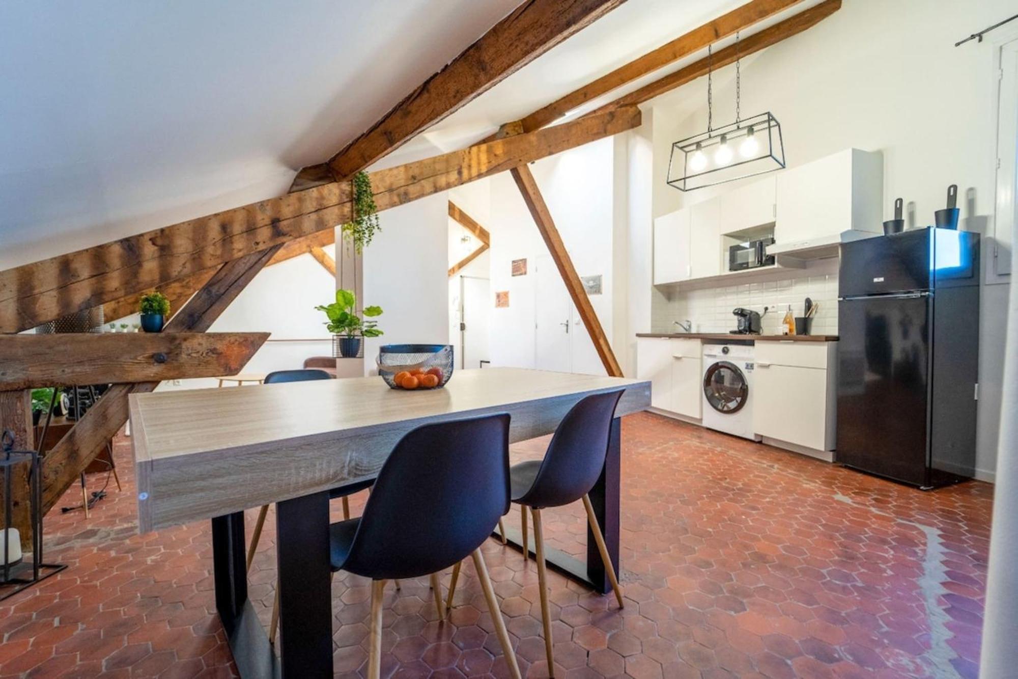 Authentique Studio Hypercentre - Clim - Wifi Apartment Nimes Luaran gambar