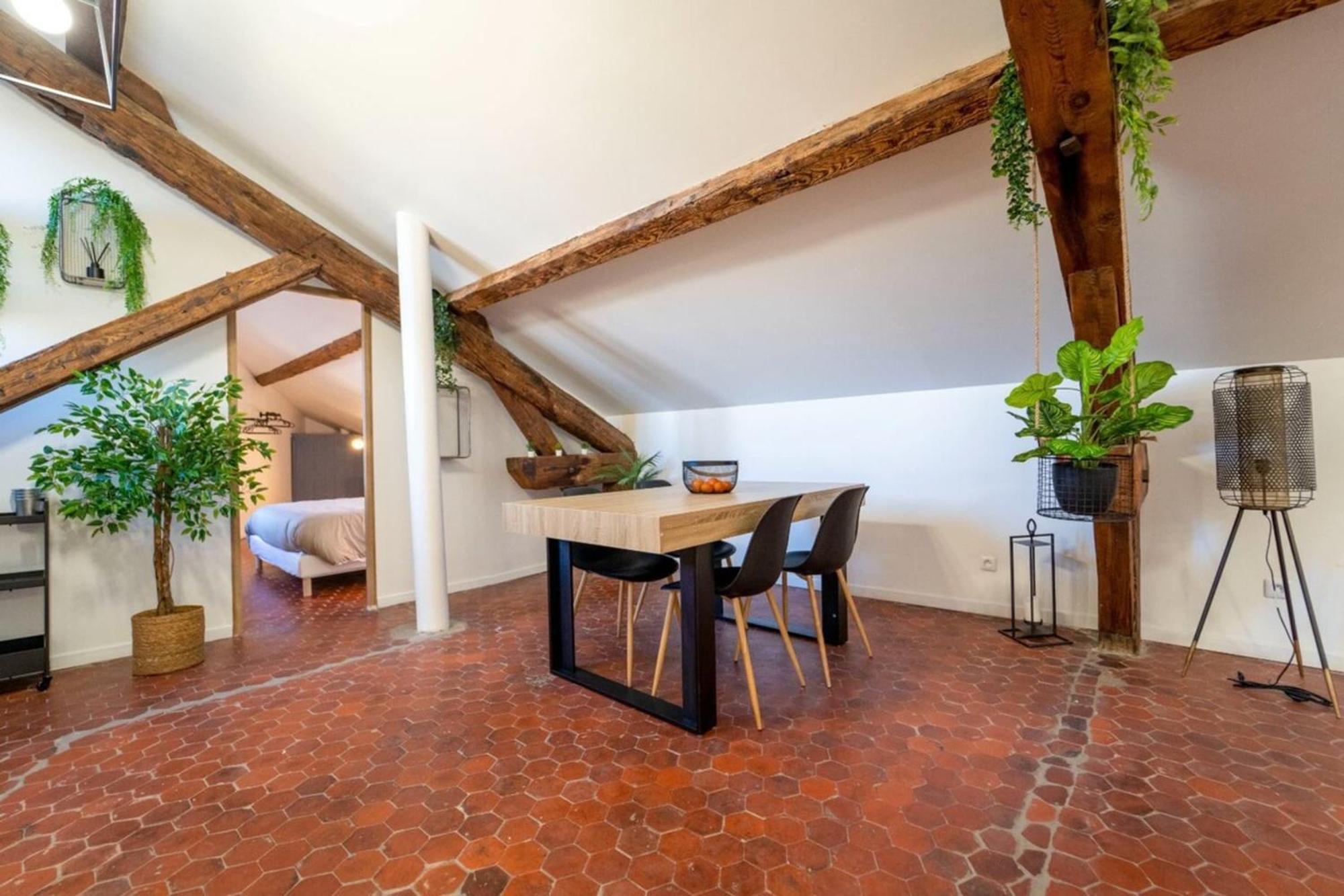 Authentique Studio Hypercentre - Clim - Wifi Apartment Nimes Luaran gambar